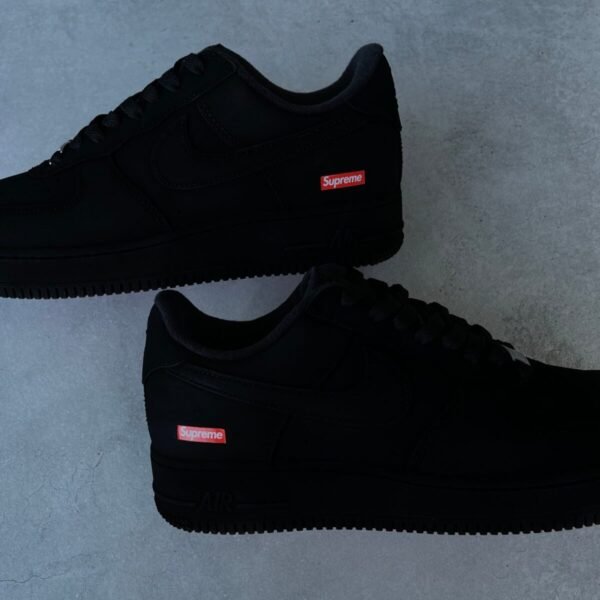 AIR FORCE 1 Supreme - Blackest (red rone laces & red soles)