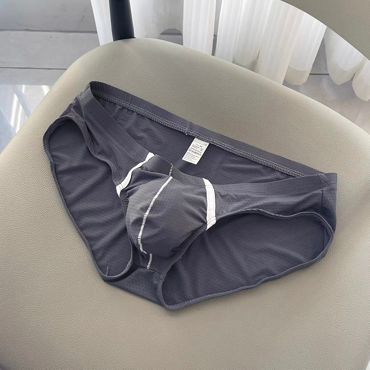 Men's Sexy Low-Rise Mesh Briefs – Breathable Ice Silk with Pouch-Enhancing Design