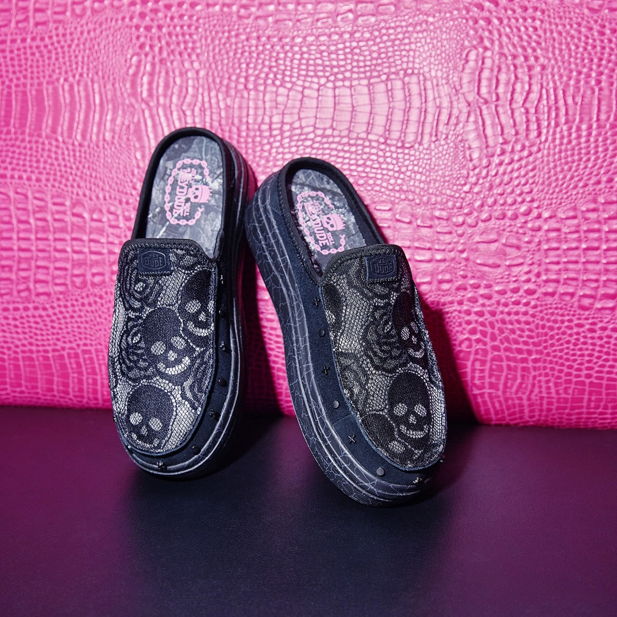 Black Skull-Print Casual Shoes