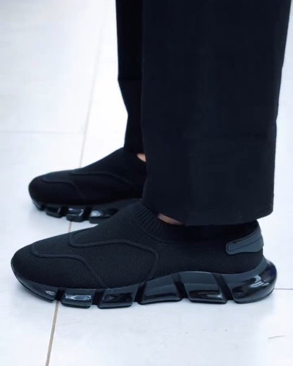Black Breathable Knitted Sneakers