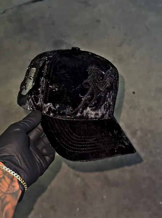 The "El De Las 4" Black Velvet Cap