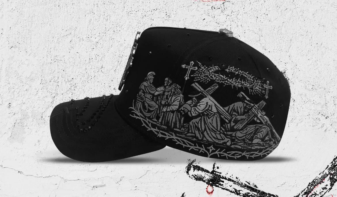 Sparkling Cross Necklace Black Cap