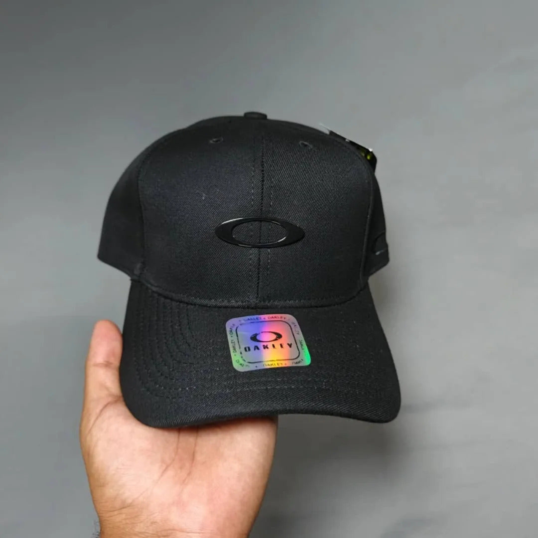 Black Oakley TinCan Cap